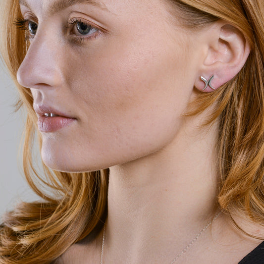 Beso Stud Earrings in Sterling Silver