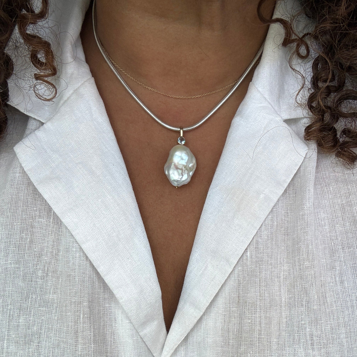Alnilam Baroque Pendant, Aquamarine Gold