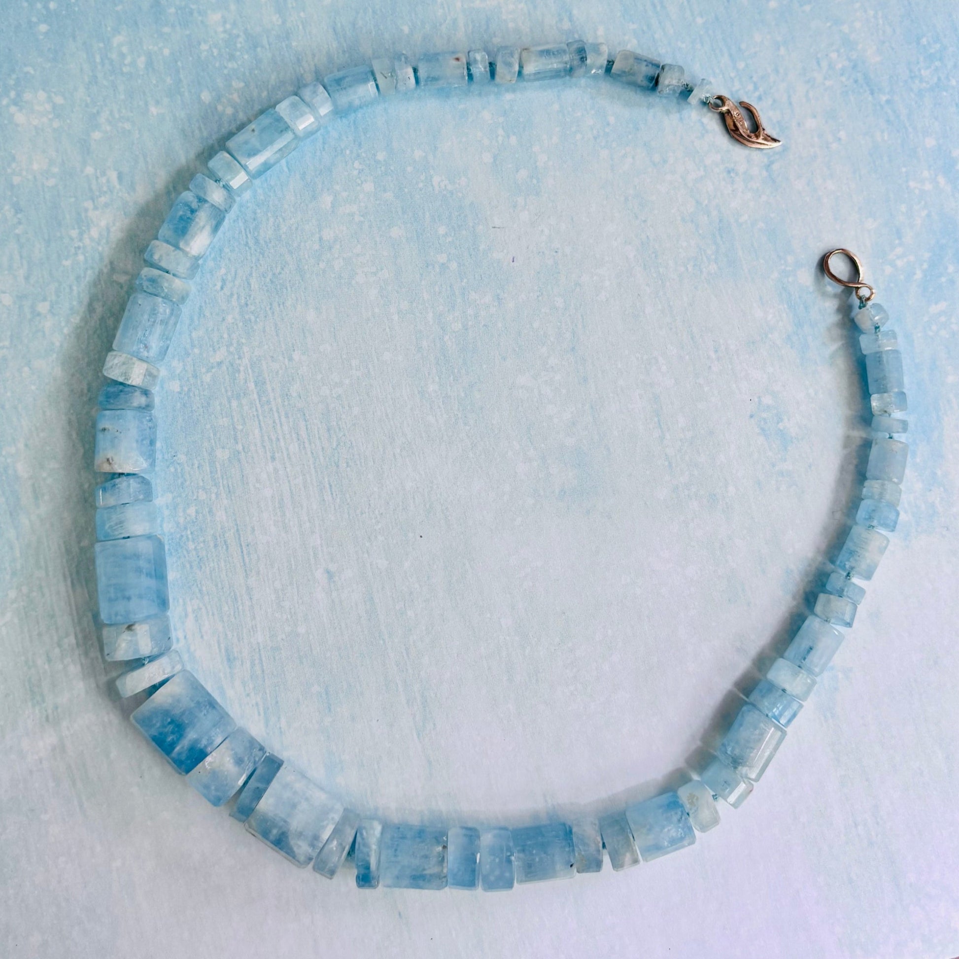Ocean Glow Aquamarine Necklace with Flow Clasp in Gold