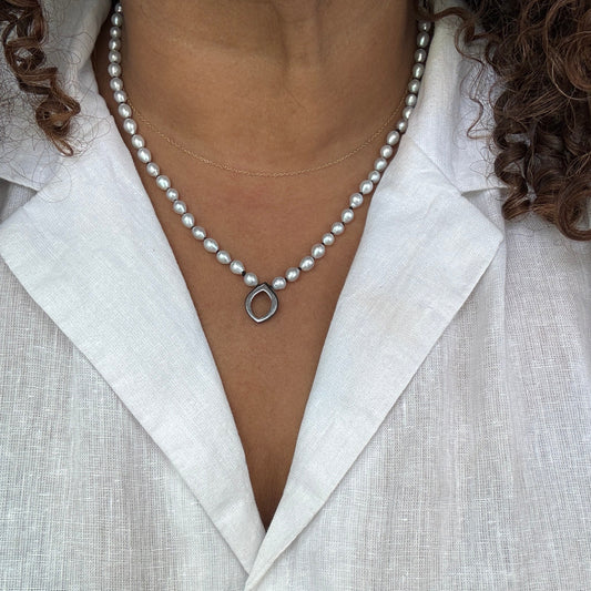 Bud Necklace, Pearl