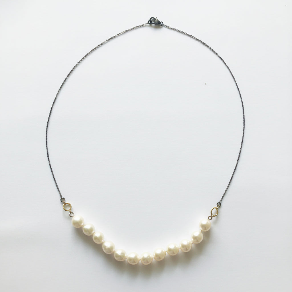 Ova Stroma Baroque Necklace, White