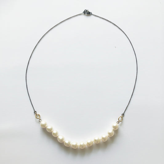 Ova Stroma Baroque Necklace, White