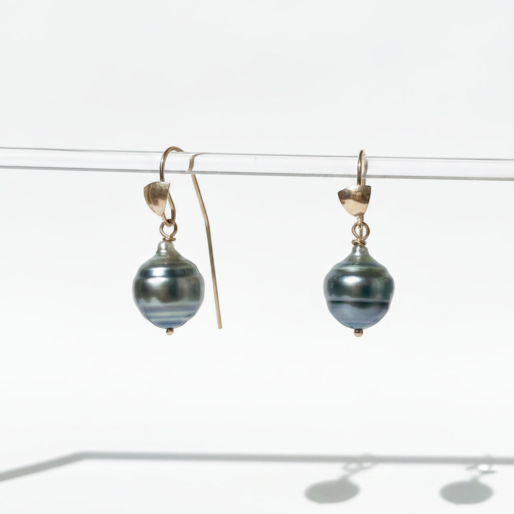 Ama Baroque Earrings, Tahitian