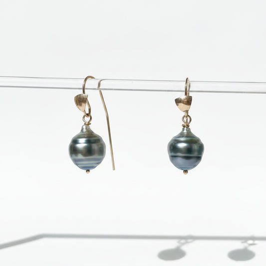 Ama Baroque Earrings, Tahitian