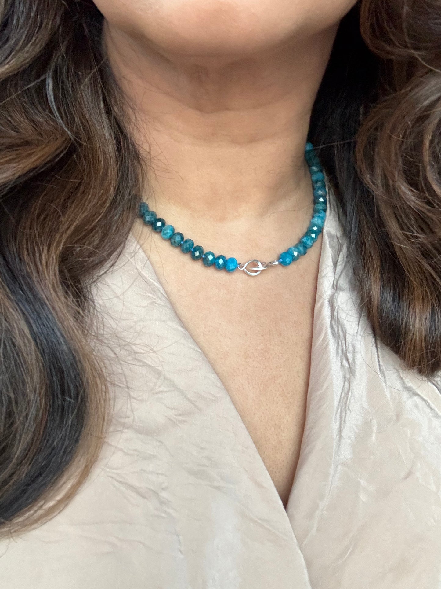 Apatite Faceted Rondelle Bead necklace with Flow clasp in Sterling Silver