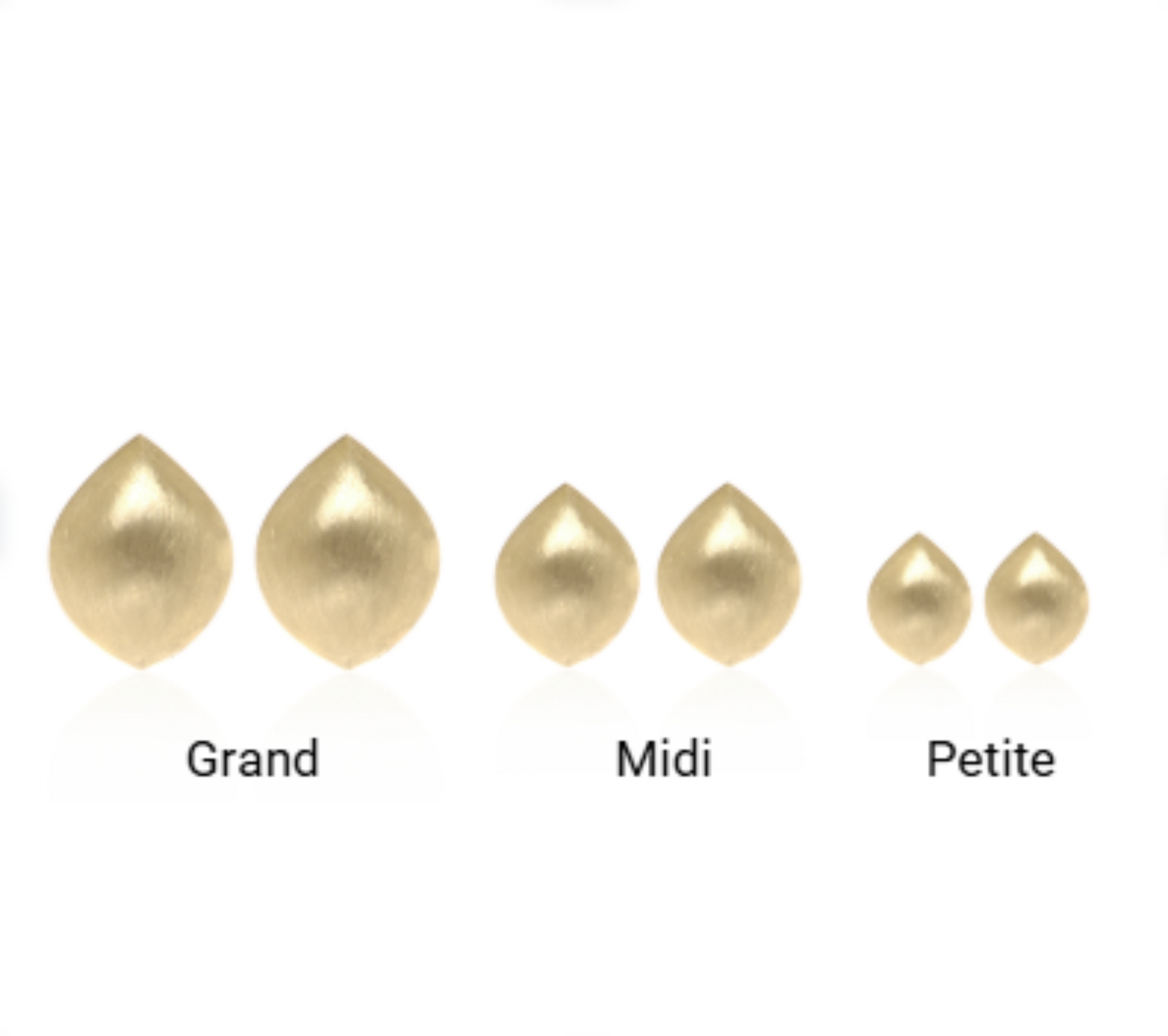 Three sizes of ova stud gold earrings 'Grand', 'Midi', and 'Petite' 